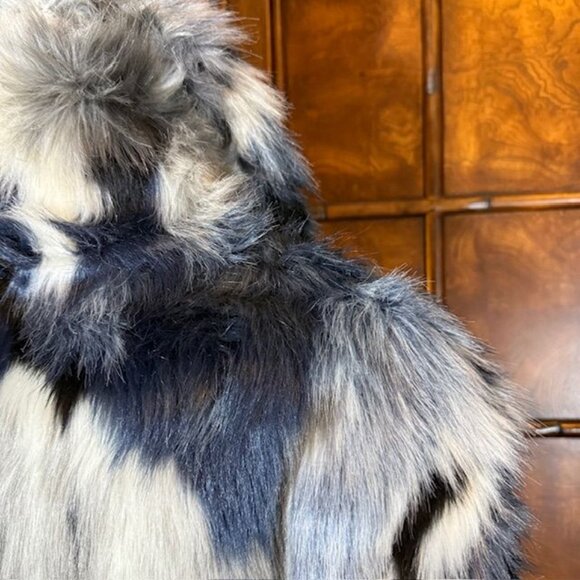 Boston Proper Blue Multi Premium Faux Fur Coat - Picture 13 of 16